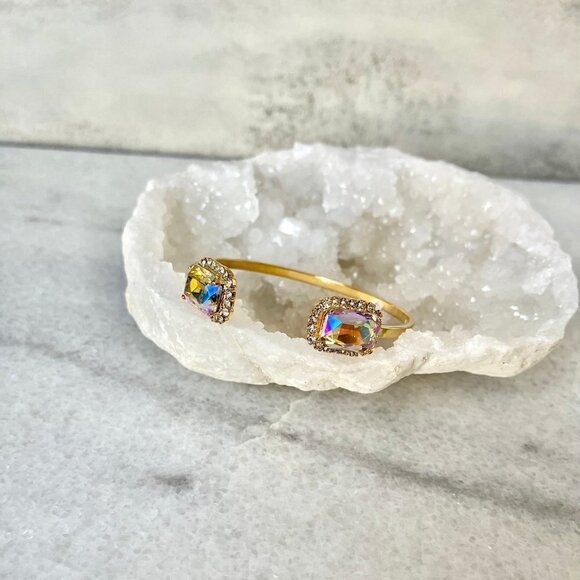 Handcrafted Sparkling Iridescent Octagon Crystal Rivoli Rhinestone Cuff Bracelet - Picture 3 of 8